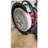 Image 5 : Power Max 6-Inch Bench Grinder with Extra Grinding Wheels