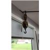 Image 2 : Wood and Metal Pulley Block with Iron Hook and Rope
