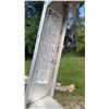 Image 5 : Featherlite 8-Foot Aluminum Step Ladder Model 2408