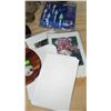 Image 6 : Decor Lot with Deko Quartz Wall Clock, Stained Glass Art Prints, and Decorative Items