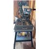Image 5 : DeWalt 7770 Powershop Saw With Electric Frame, Electro Strap, Bench and Materials