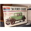 Image 3 : Lot: Monogram '30 Ford Coupe Model, Drinking Roulette Set, and more