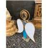 Image 8 : Decorative Lot: Fabric Mouse Doll, Stained Glass Angel, Straw Angel, Figurine