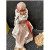 Image 9 : Decorative Lot: Fabric Mouse Doll, Stained Glass Angel, Straw Angel, Figurine