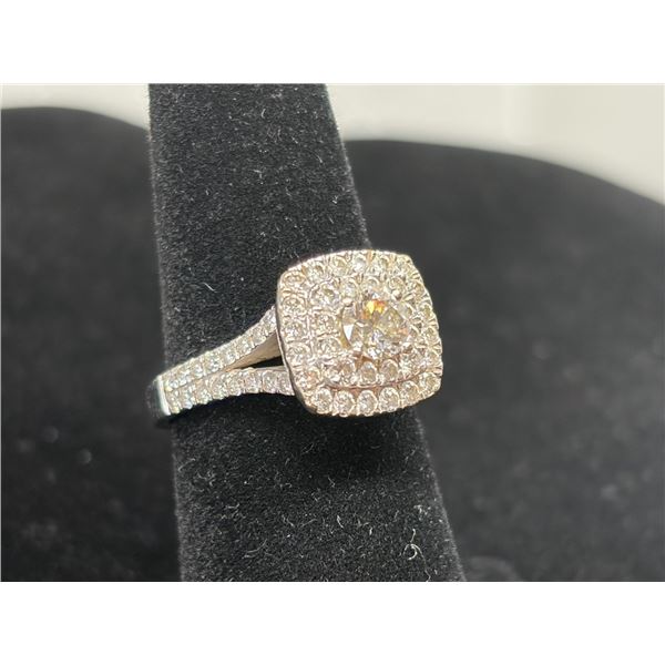 14K  WG  Diamond Ring w/One Round Cut Diamond and 64 Round Cut Diamonds 5.0G