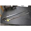 Image 2 : Ornate Sword w/Metal Sheath