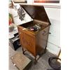 Image 1 : New Brunswick Mahogany Cabinet Record Truntable Stereo Cabinet