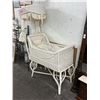 Image 1 : Wicker Bassinet w/Upper