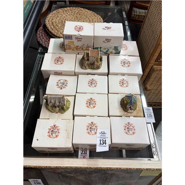 17-Lilliput Lane Collector House w/Box - 17 X $