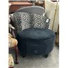 Image 2 : Black Cloth Decorator Side Chair