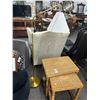 Image 1 : Gold Floor Lamp
