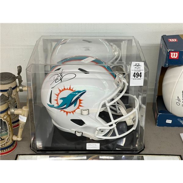 Daunte Culpepper Autographed Miami Dolphin Football Helmet in Showcase - Full Size