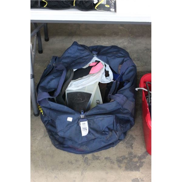 Wet Suit, Dive Fins, Accessories in Duffle