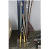 Image 2 : 6' Level, Loppers, Scraper, Shovel, Sledge, Tools