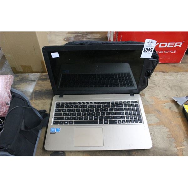 Sonic Master Laptop Computer w/Carry Bag - No Hard Drive/Adapter