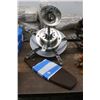 Image 1 : Contemporary Ceiling Fan w/Light