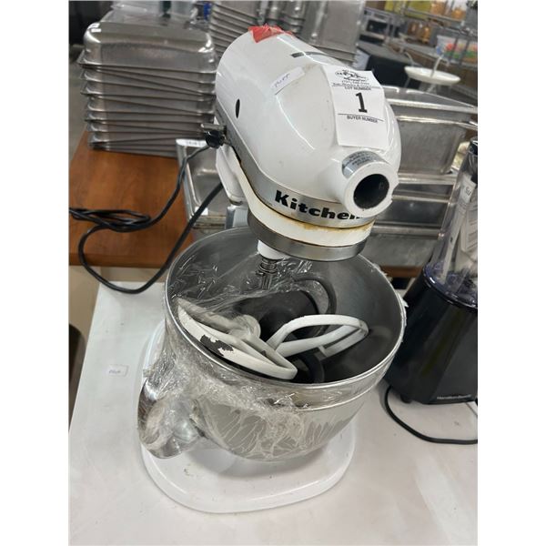 Kitchen Aid Commercial  8 Qt. Mixer w/Paddles, Hook