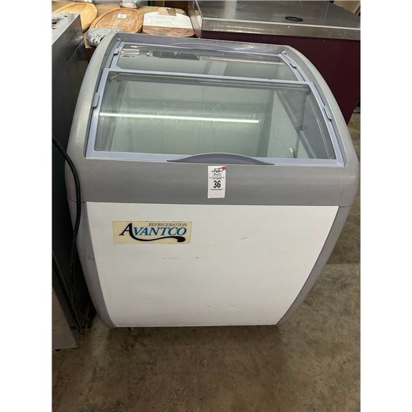 Avantco  2'  Frozen Treat Rolling Merchandiser   - 10 Degrees