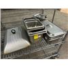 Image 1 : 7- Sixth/Third Insert Pans - Some Lids -  7 X $
