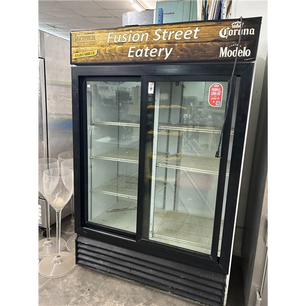Bev Air  2-Dr Ref Merchandiser - 38℉ - LV451W