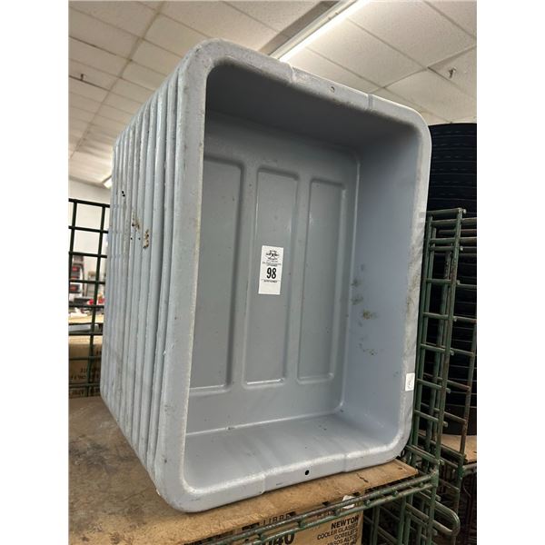 11-Grey Bus Pans - 11 X $