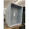 Image 1 : 11-Grey Bus Pans - 11 X $