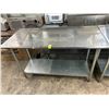 Image 1 : 5'  Bullnose Table w/Lip/Undershelf