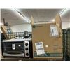 Image 1 : Toaster Oven, Roll Towel Dispenser