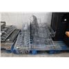 Image 3 : Merchandising Baskets, Gridwall - 2 Pallets