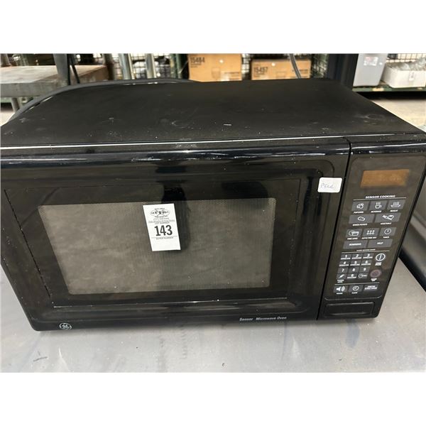 GE Black M/W Oven