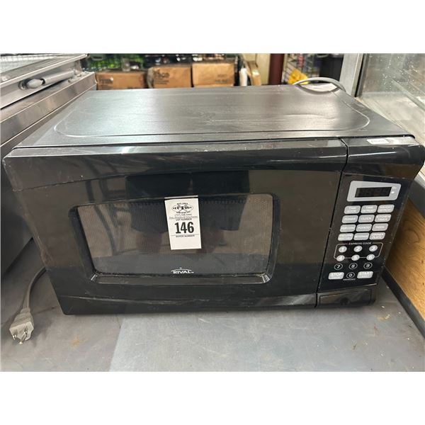 Rival Black  M/W  Oven