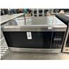 Image 1 : Frigidaire  SS  M/W  Oven