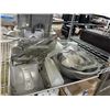 Image 3 : Pressure Cooker, Sauce Pan, Cambro Bin, Utensils