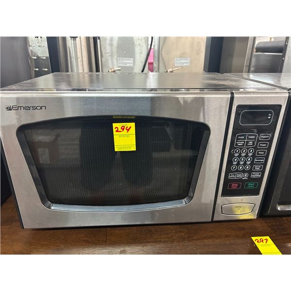 Emerson SS  M/W  Oven