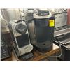 Image 2 : Keurig Coffee Maker, Bean Grinder, Bin