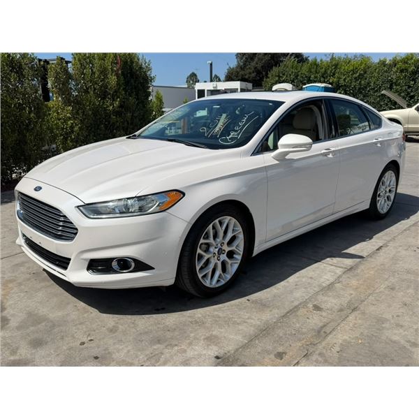 FORD  FUSION  2014 O/S-TITLE