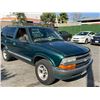 Image 2 : CHEV BLAZAER 1998 T-DONATION
