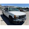 Image 2 : GMC  SIERRA 2006 T-DONATION