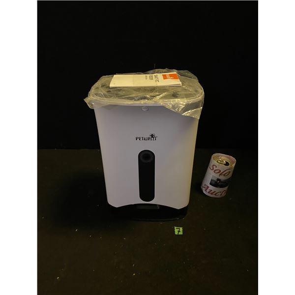 Petwant brand automatic smart pet feeder for cats and small to medium dogs