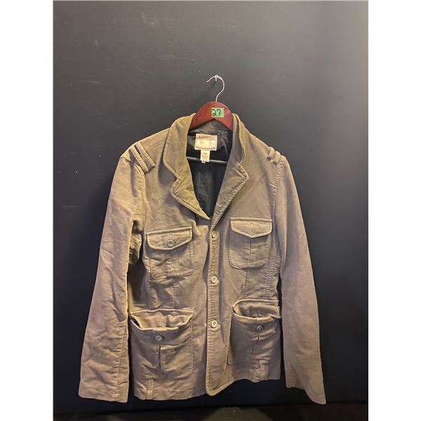 Men's jacket size medium