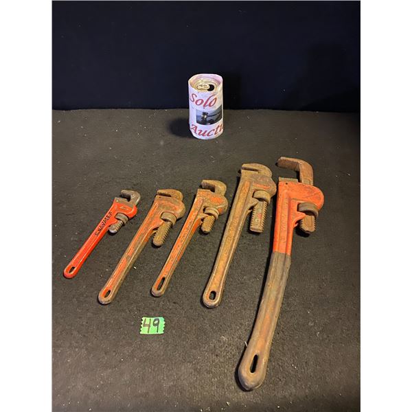 Lot of 5 pipe wrenches