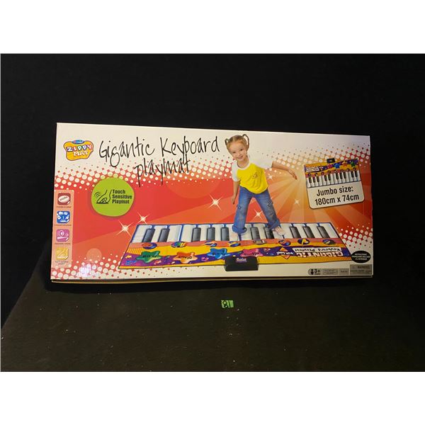 Gigantic keyboard play mat