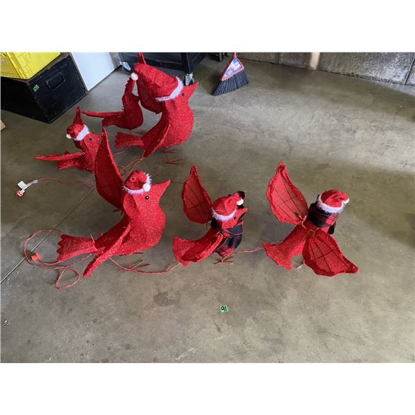 Outdoor Christmas décor birds that light up