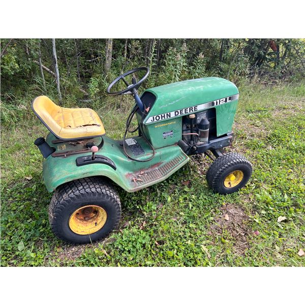 John Deere 112L