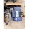 Image 3 : Scrap metal and vehicle parts lot