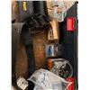 Image 2 : Home Hardware with tool box