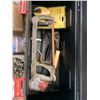 Image 4 : Home Hardware with tool box