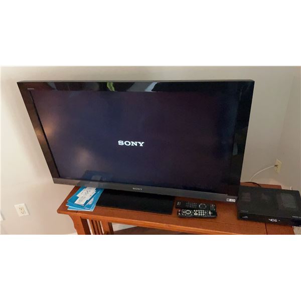 Sony KDL-46EX400 46-Inch LCD Digital Colour TV (Manufactured August 2010)