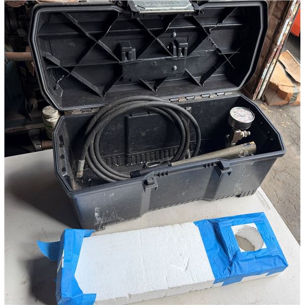 Wheeler-Rex Manual Hydrostatic Test Pump w/ Attached Pressure Gauge & Hose in Case