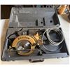 Image 1 : Skilsaw 77 Corded Worm Drive Circular Saw in Hard Case